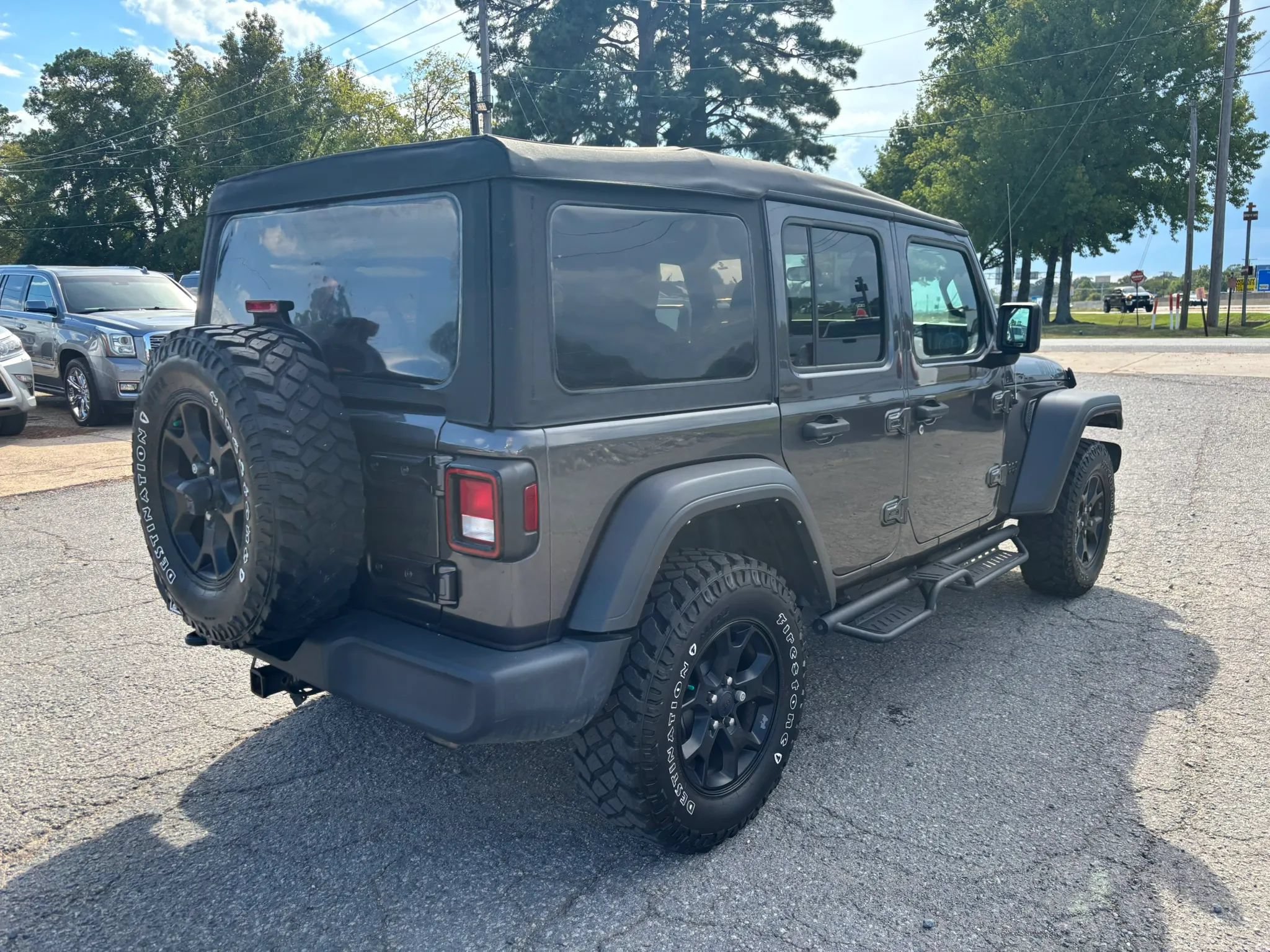 Used 2021 Jeep Wrangler Unlimited Sport AWD/4WD image 5