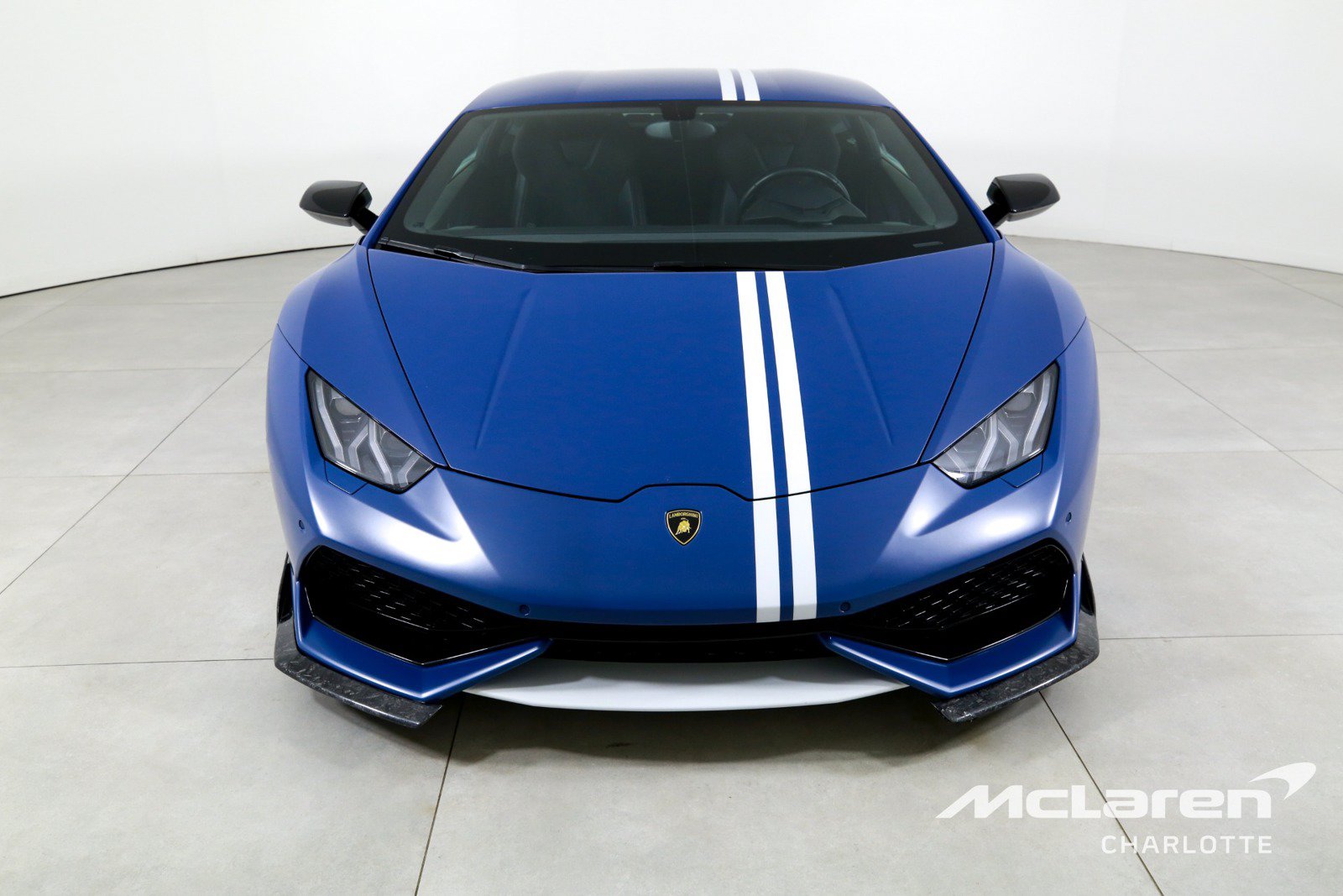 Used 2017 Lamborghini Huracan LP 610-4 AWD/4WD image 4