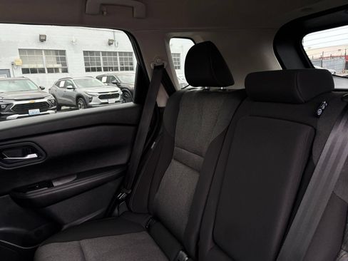 Used 2025 Nissan Rogue SV FWD image 41