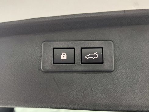 Used 2025 Subaru Outback Onyx Edition XT AWD/4WD image 21