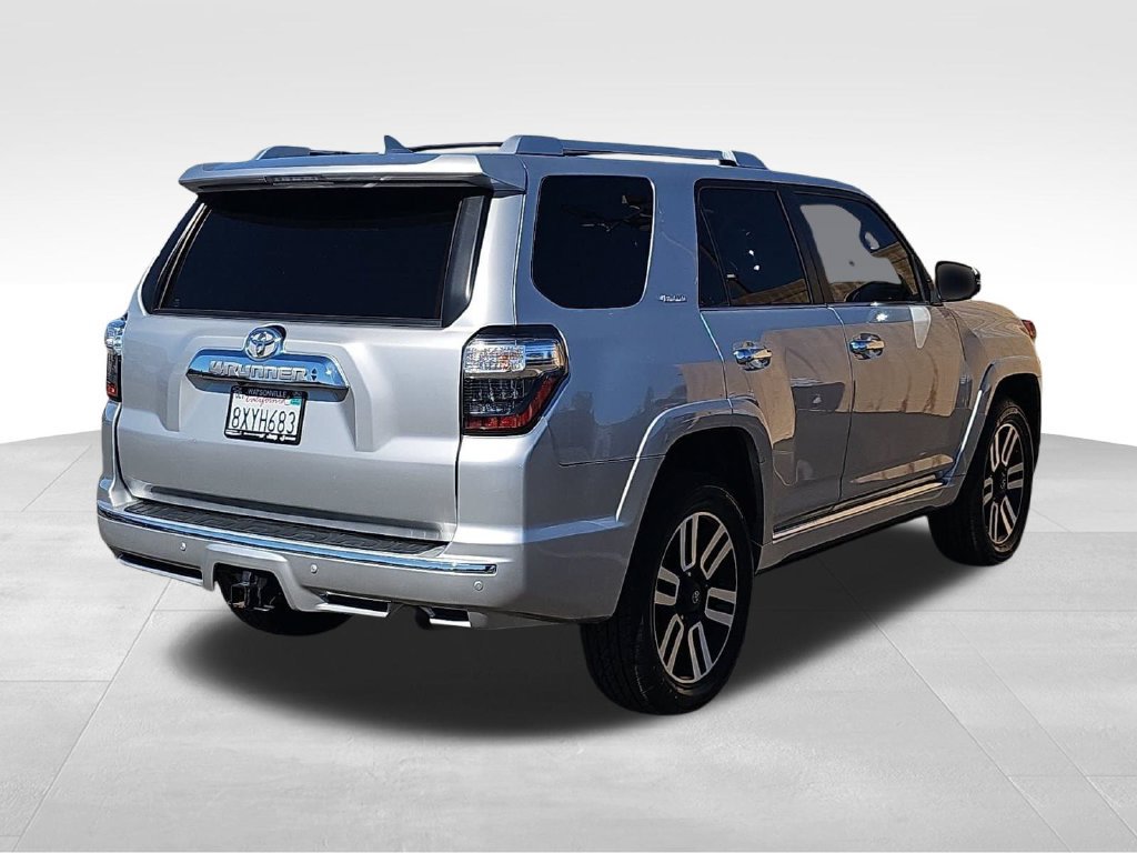Used 2022 Toyota 4Runner Limited AWD/4WD image 3