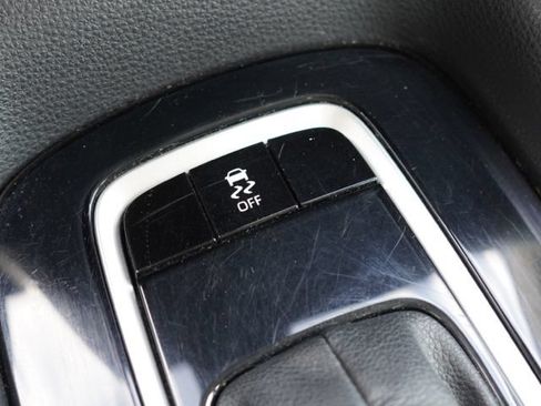 Used 2023 Toyota Corolla LE FWD image 25