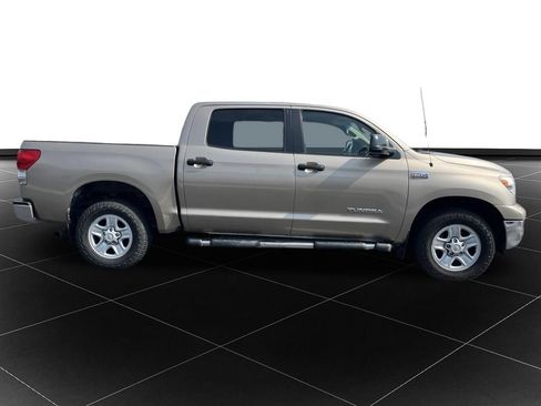 Used 2008 Toyota Tundra 4x4 CrewMax w/ Tow Pkg image 6
