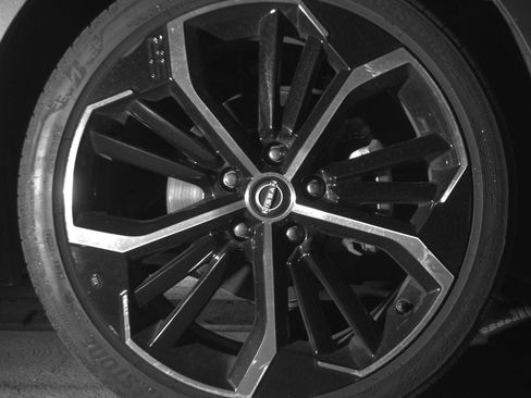Used 2025 Nissan Altima 2.5 SR FWD image 13