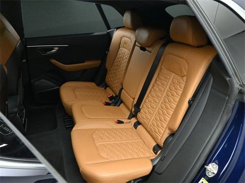 Used 2022 Audi RS Q8 w/ Luxury Package image 14