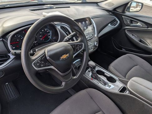 Used 2022 Chevrolet Malibu LT image 25