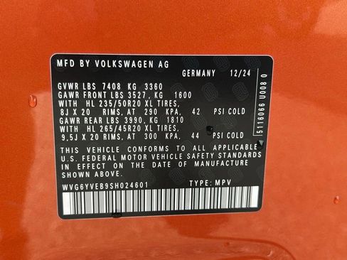 Used 2025 Volkswagen ID. Buzz 1st Edition AWD/4WD image 59