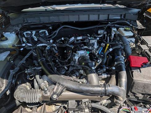 Used 2022 Ford Bronco Wildtrak AWD/4WD image 11