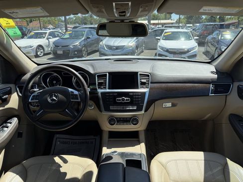 Used 2016 Mercedes-Benz GL 450 4MATIC image 15