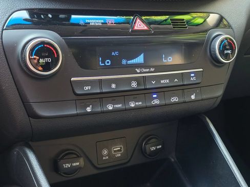 Used 2019 Hyundai Tucson SEL w/ Cargo Package AWD/4WD image 32