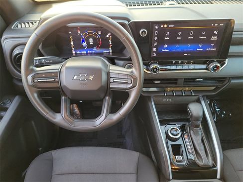 Used 2023 Chevrolet Colorado Trail Boss w/ Technology Package image 4