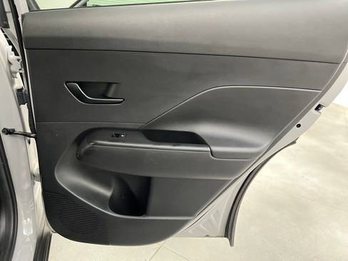 Used 2024 Hyundai Kona SEL FWD image 24