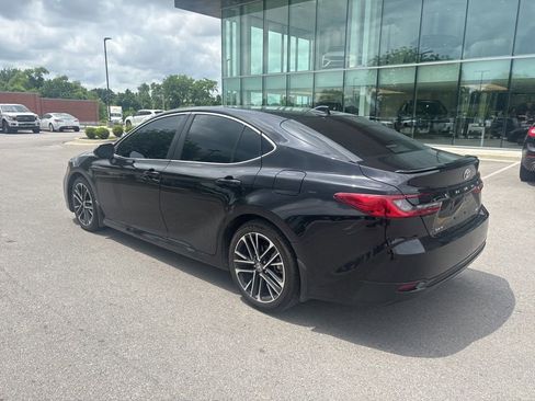 Used 2025 Toyota Camry XLE w/ Premium Plus Package FWD image 10