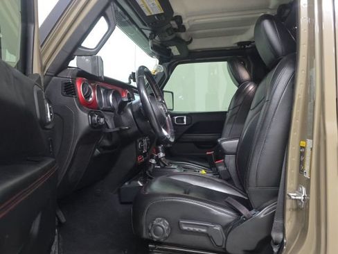 Used 2020 Jeep Gladiator Rubicon AWD/4WD image 5