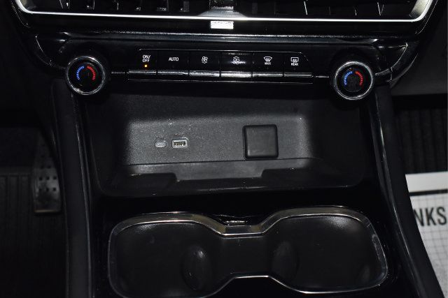 Used 2024 Chevrolet Traverse RS w/ LPO, Floor Liner Package AWD/4WD image 32