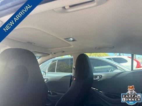 Used 2020 Hyundai Ioniq Limited FWD image 10