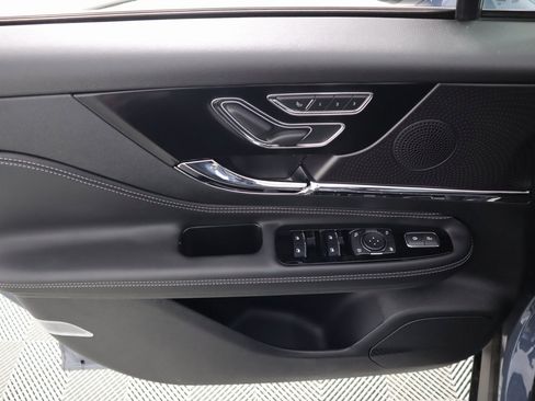 New 2025 Lincoln Corsair Premiere w/ Equipment Group 101A image 14