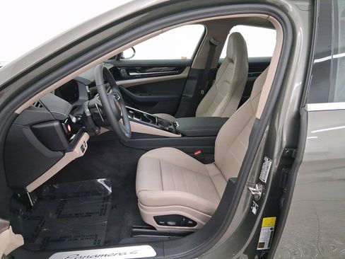 New 2026 Porsche Panamera 4 image 5