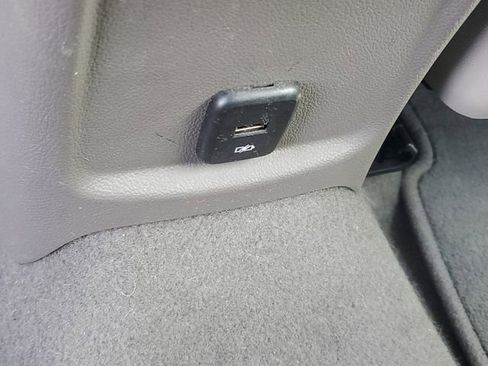 Certified 2018 Chevrolet Cruze LT FWD image 10