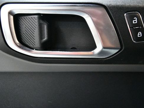 Used 2022 Ford Bronco Black Diamond image 77