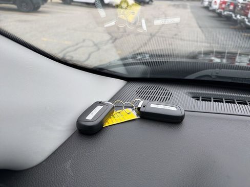 Certified 2022 Jeep Compass Limited image 25