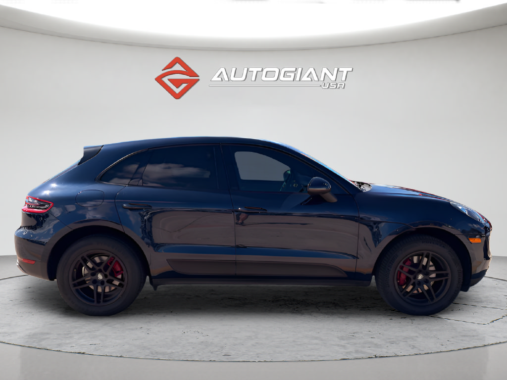 Used 2017 Porsche Macan AWD/4WD image 7