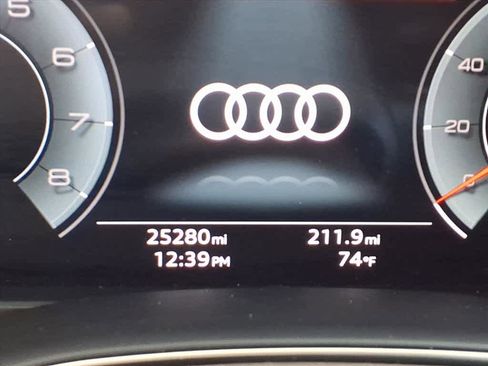 Used 2023 Audi Q8 Premium Plus w/ Premium Plus Package image 12