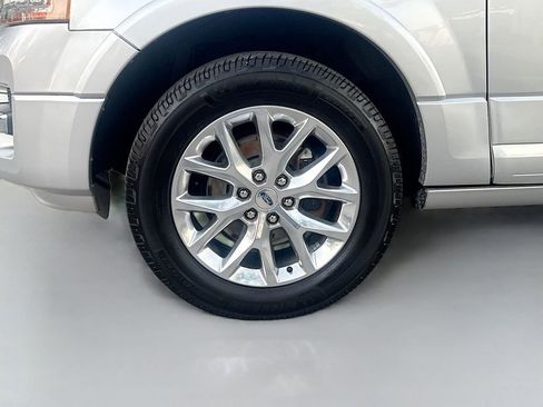 Used 2016 Ford Expedition Limited w/ Equipment Group 301A image 34