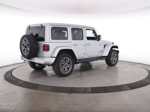 Used 2024 Jeep Wrangler High Altitude AWD/4WD image 10
