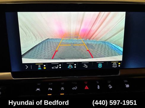 Used 2023 Chevrolet Silverado 1500 LTZ AWD/4WD image 25