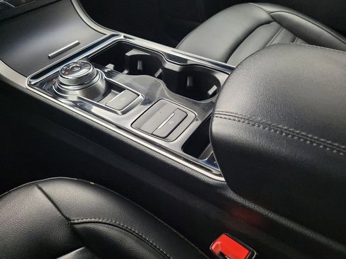 Used 2020 Ford Edge SEL w/ Convenience Package image 26