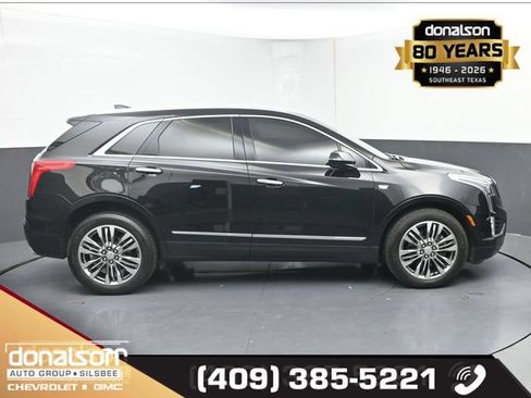 Used 2017 Cadillac XT5 Premium Luxury w/ Driver Assist Package FWD image 2