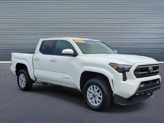 Used 2024 Toyota Tacoma SR5 AWD/4WD video 2