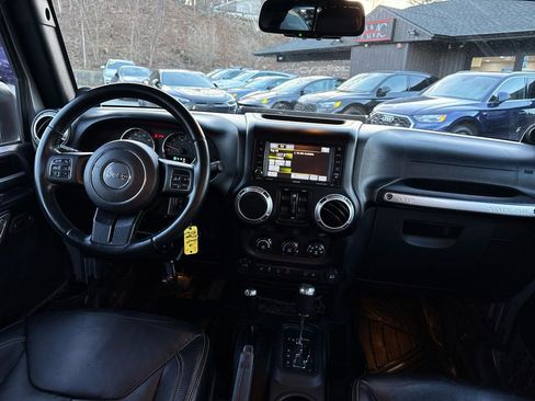 Used 2013 Jeep Wrangler Unlimited Sahara w/ Dual Top Group image 36