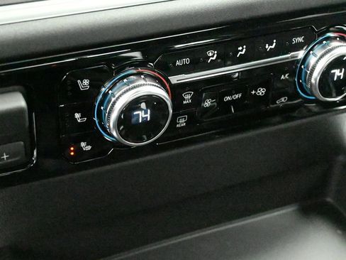 New 2026 GMC Sierra 1500 SLT w/ SLT Premium Plus Package image 27