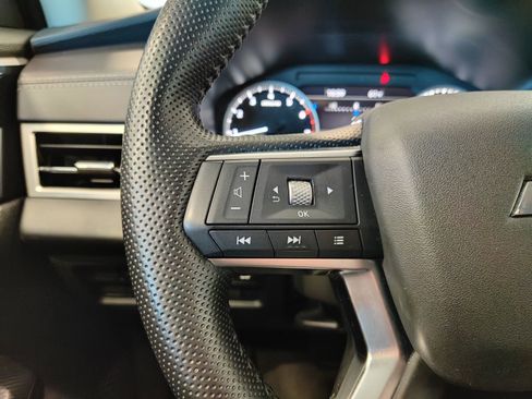 Used 2024 Mitsubishi Outlander SE image 24