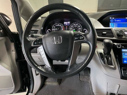 Used 2014 Honda Odyssey EX-L image 16