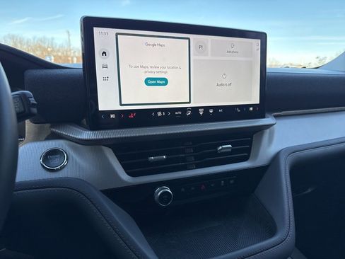 Used 2025 Ford Explorer Active image 22