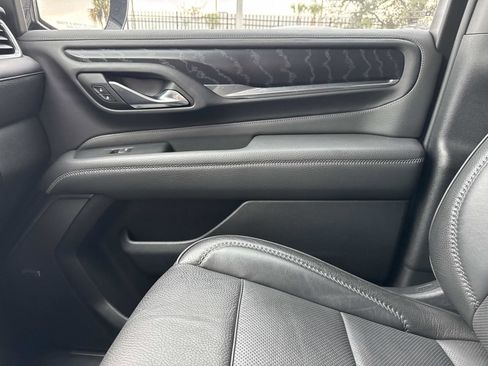 Used 2021 GMC Yukon XL Denali w/ Denali Ultimate Package image 25