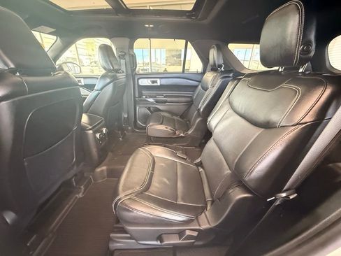 Used 2020 Ford Explorer ST w/ Premium Technology Package image 22