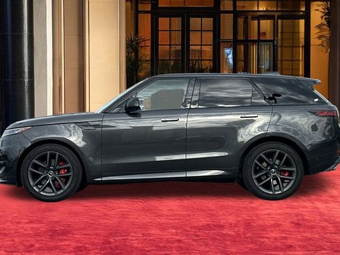 Used 2024 Land Rover Range Rover Sport Dynamic SE image 3
