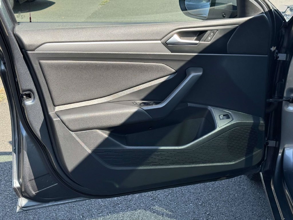Used 2019 Volkswagen Jetta SE FWD image 6