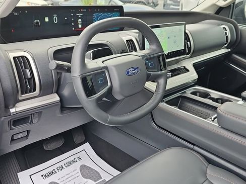 Used 2025 Ford Expedition Max Active RWD image 18