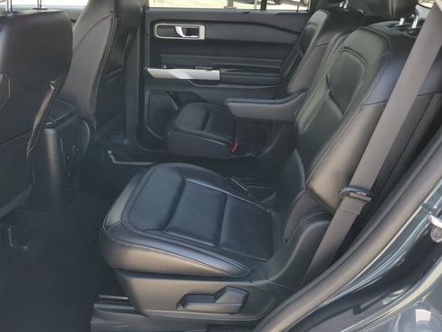 Certified 2023 Ford Explorer XLT w/ Equipment Group 202A AWD/4WD image 7