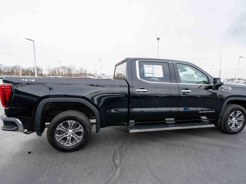 Used 2023 GMC Sierra 1500 SLT image 6