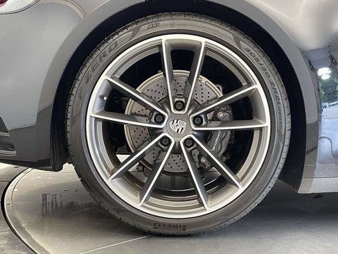 Used 2021 Porsche 911 Carrera RWD image 13
