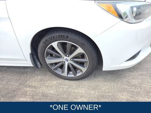 Used 2017 Subaru Legacy 3.6R Limited AWD/4WD image 3