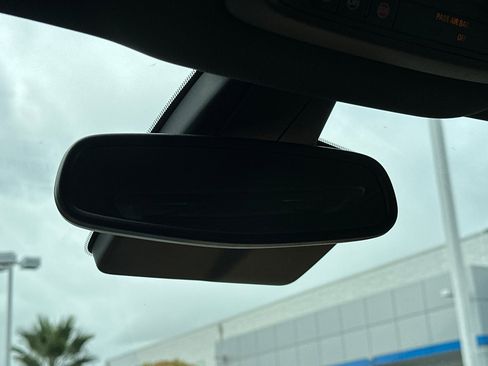 Used 2017 Chevrolet Volt Premier w/ Driver Confidence II Package image 25