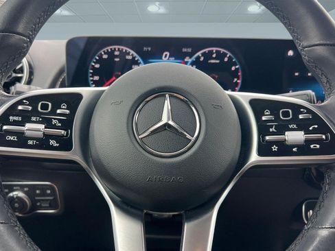 Used 2023 Mercedes-Benz GLB 250 image 10