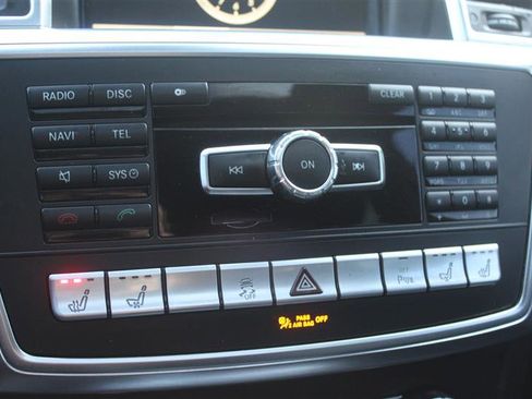 Used 2014 Mercedes-Benz GL 550 GL 550 image 28